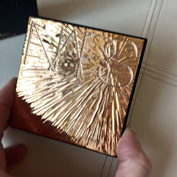 Nars - Picture 7 of 8